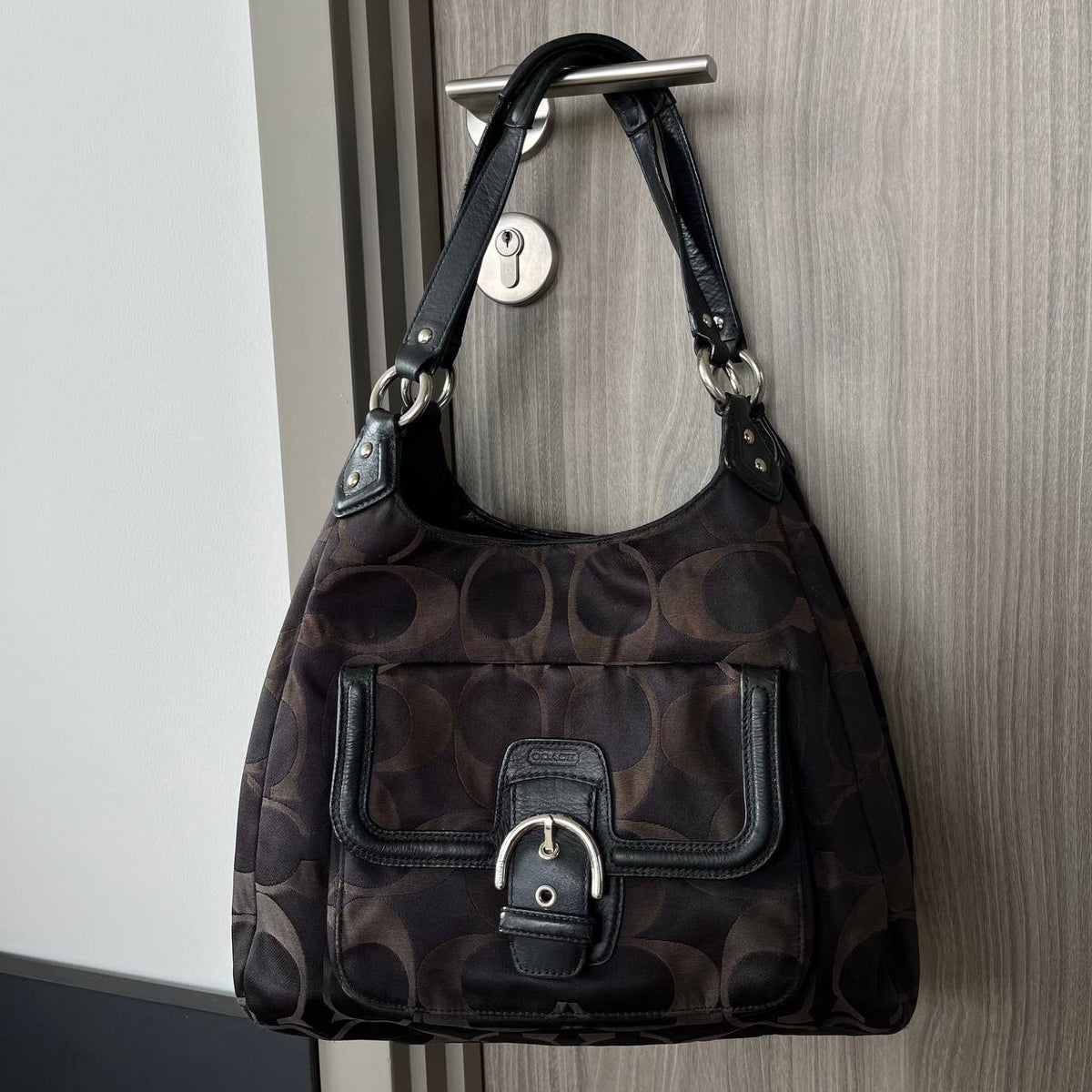 COACH CAMPBELL SIGNATURE HOBO (Style #24742)