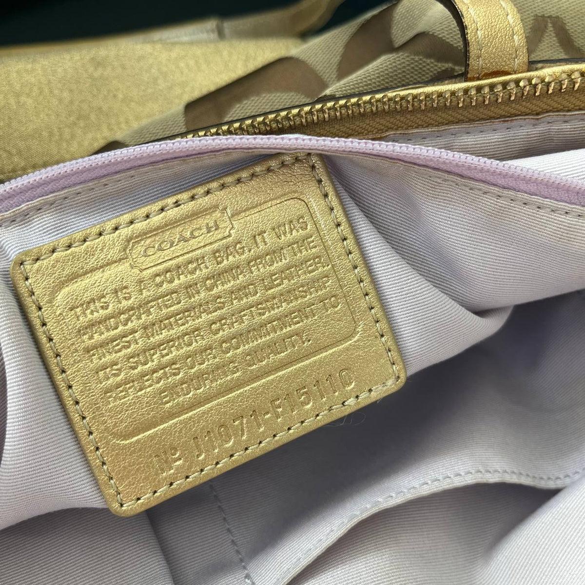 COACH SIGNATURE STRIPE CLASSIC TOTE (Style #15110)