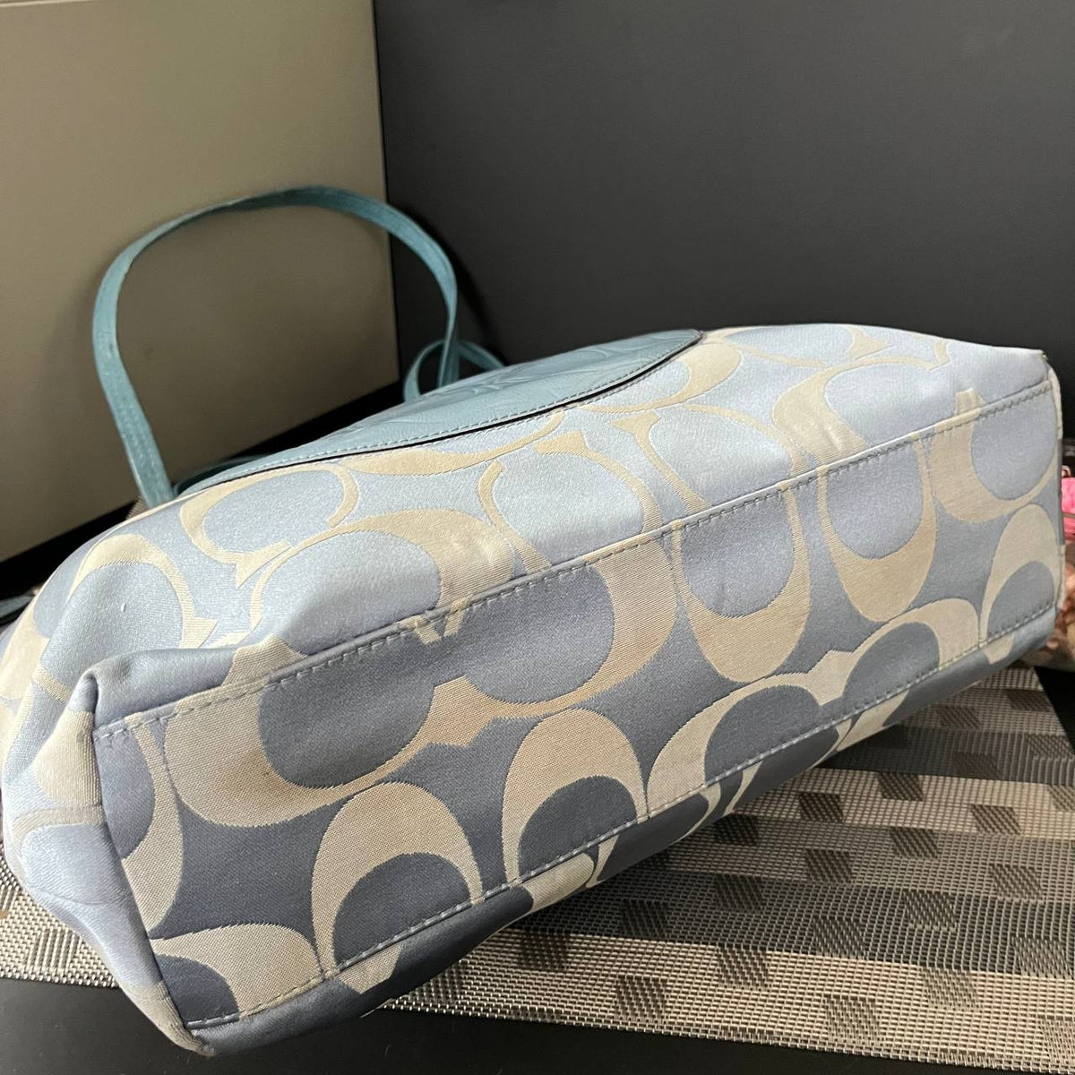 COACH LAURA CLASSIC TOTE IN PASTEL BLUE  (Style #18335)