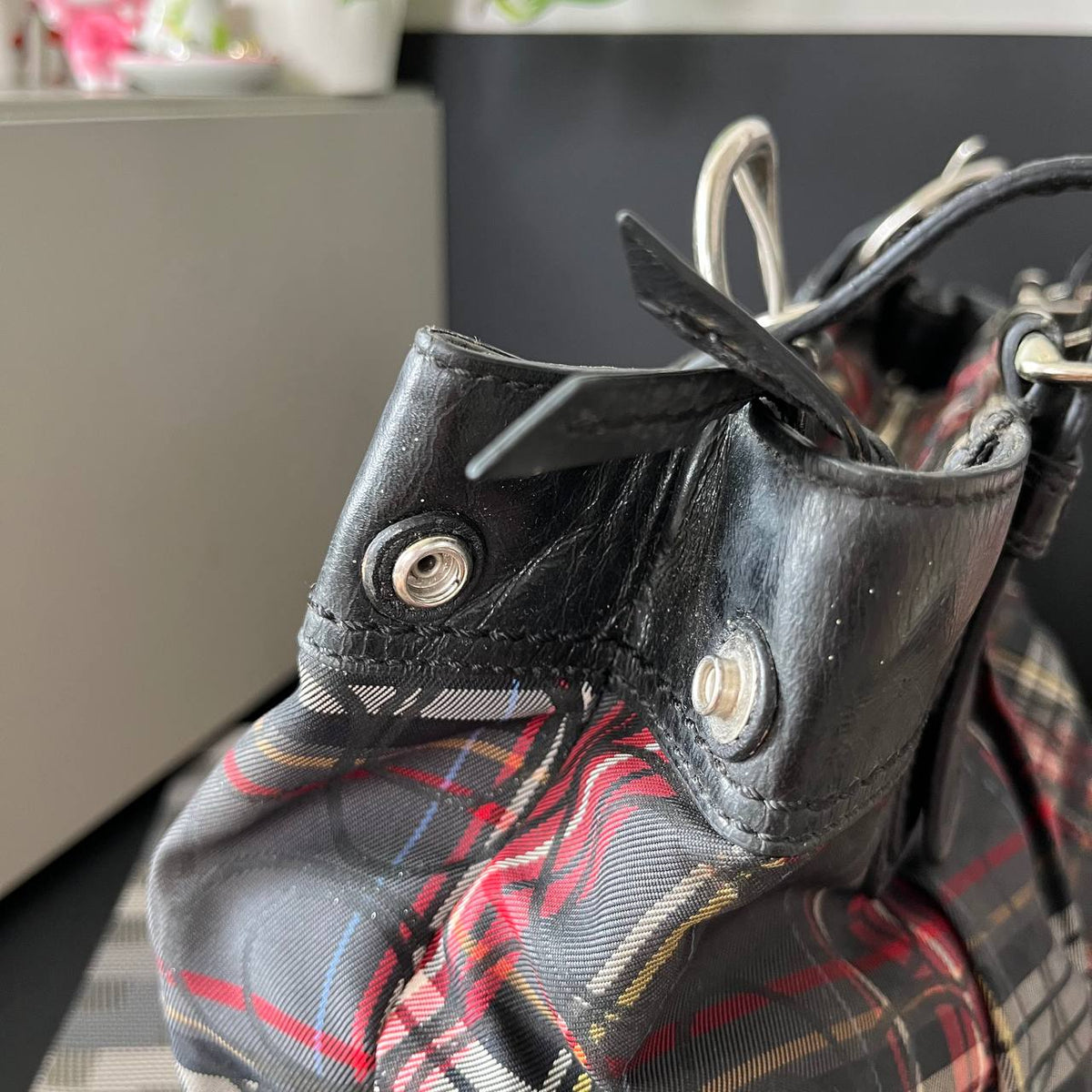 COACH SOHO POPPY TARTAN TOTE (Style #15467)