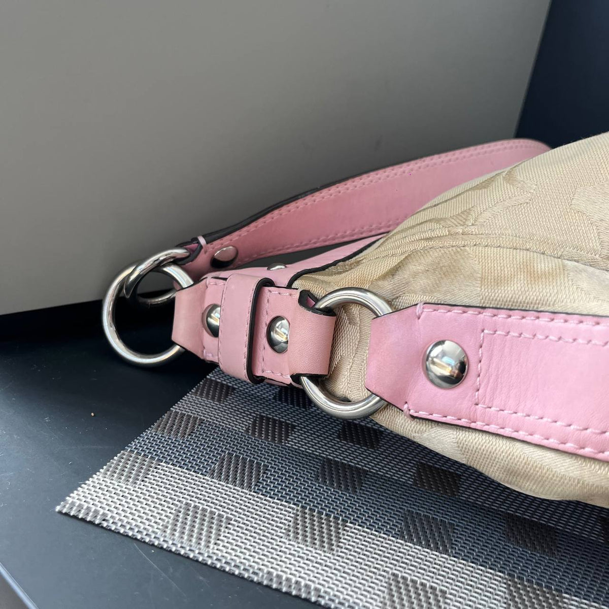 COACH SIGNATURE ZOE HOBO BAG (Style #14708)