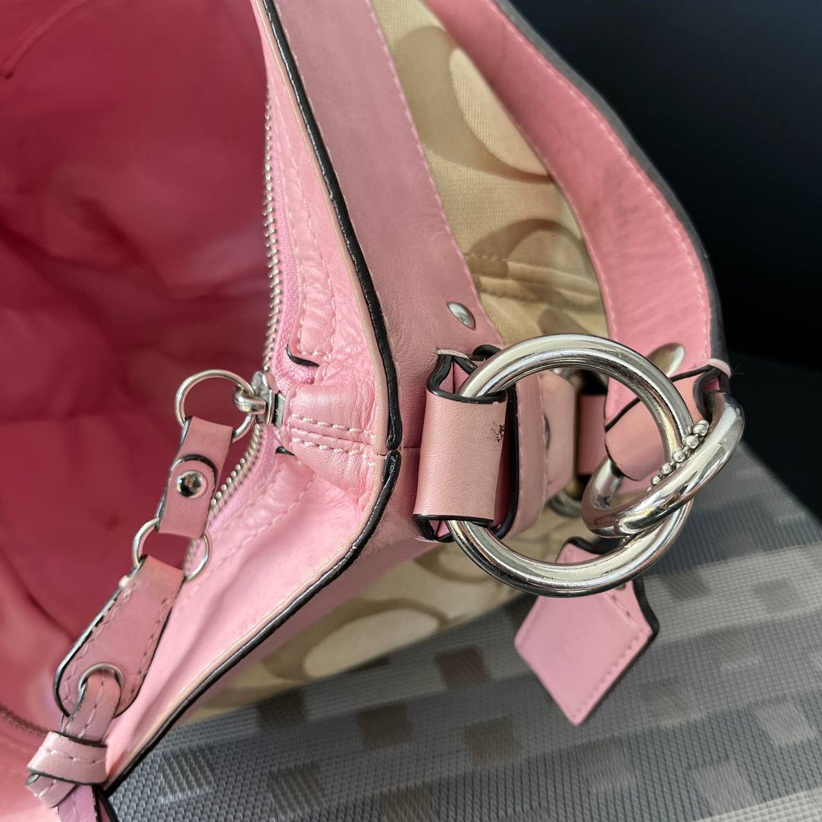 COACH SIGNATURE ZOE HOBO BAG (Style #14708)