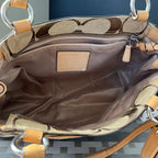 COACH SIGNATURE TOTE (Style #19725)