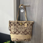 COACH SIGNATURE STRIPE CLASSIC TOTE (Style #15110)