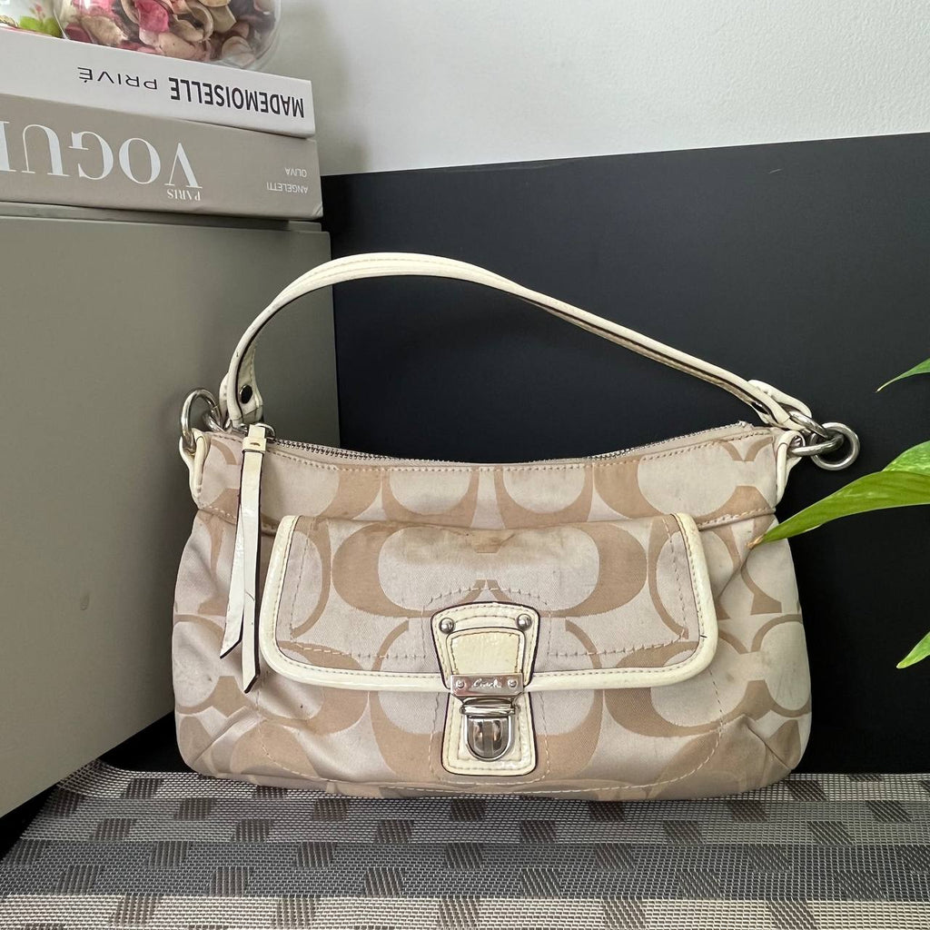 COACH POPPY SIGNATURE GROOVY BAG (Style #18983)