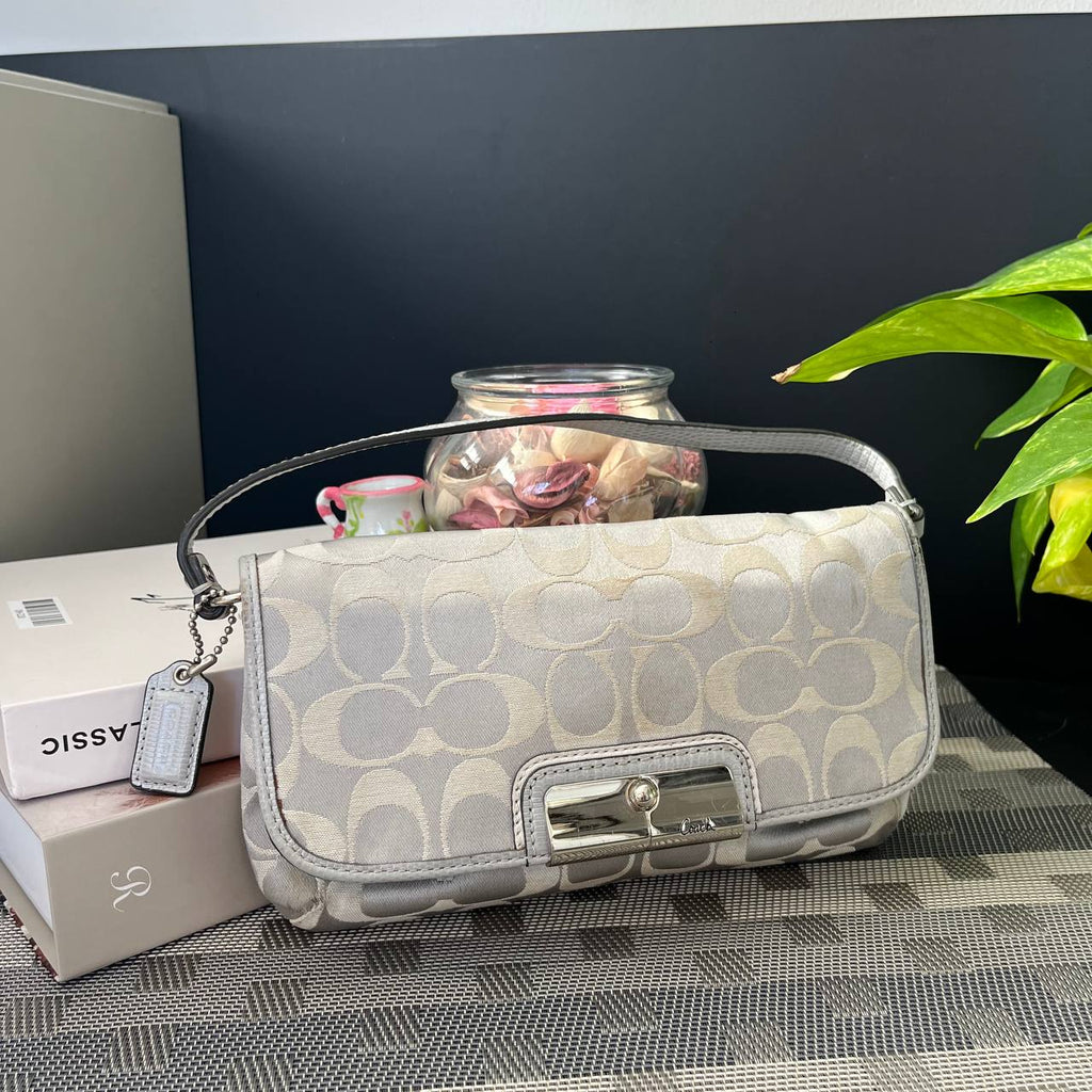 COACH OPT ART SIGNATURE WRISLET