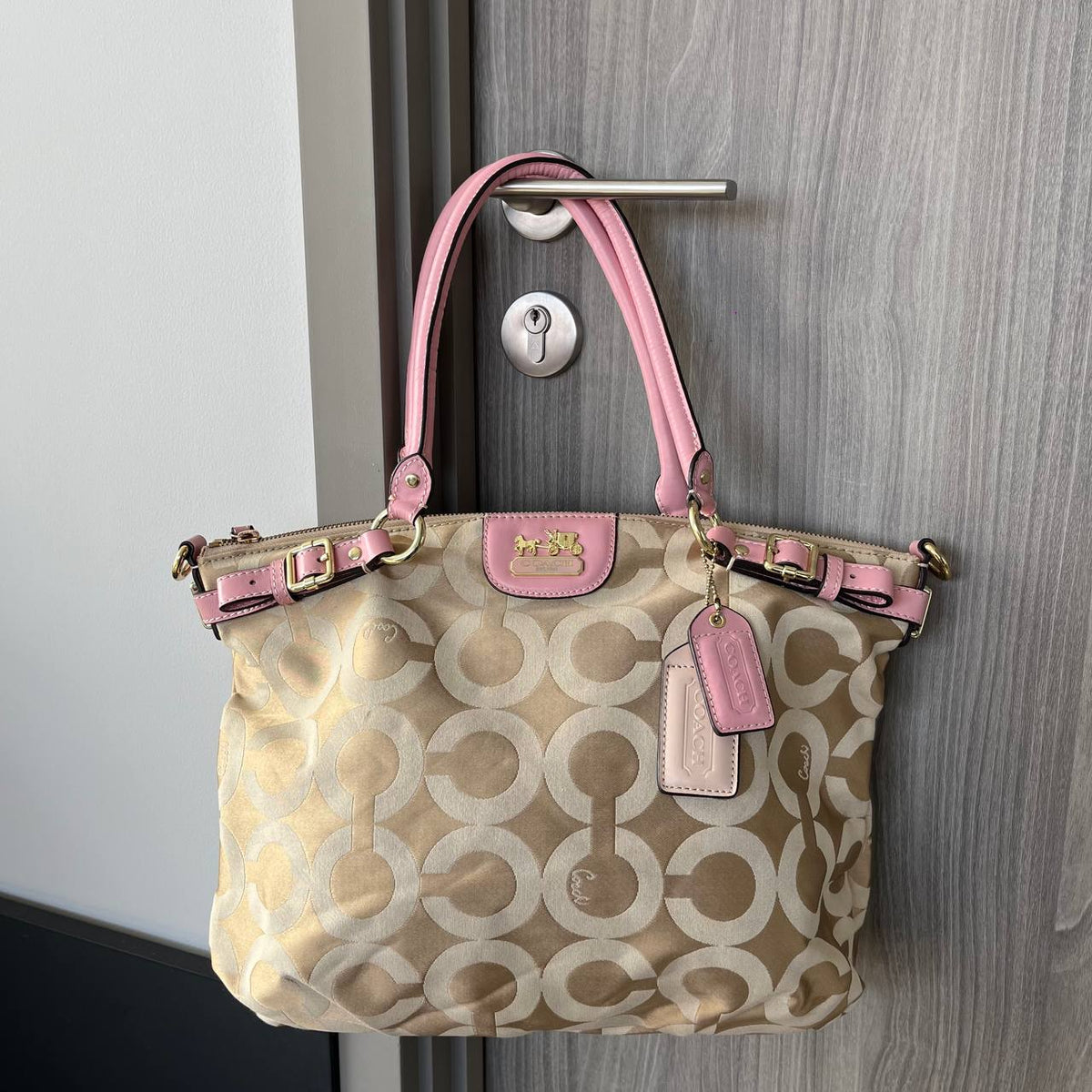 COACH MADISON OPT ART LINDSEY SATCHEL (Style #18649)