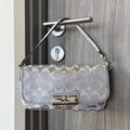 COACH OPT ART SIGNATURE WRISLET
