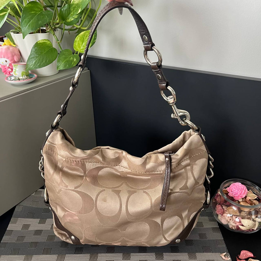 COACH SIGNATURE SATEEN CARLY HOBO (Style #15250 )