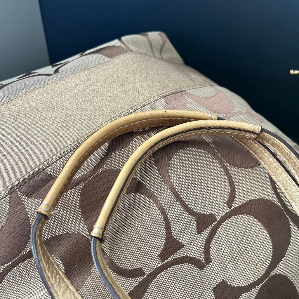 COACH SIGNATURE STRIPE CLASSIC TOTE (Style #15110)