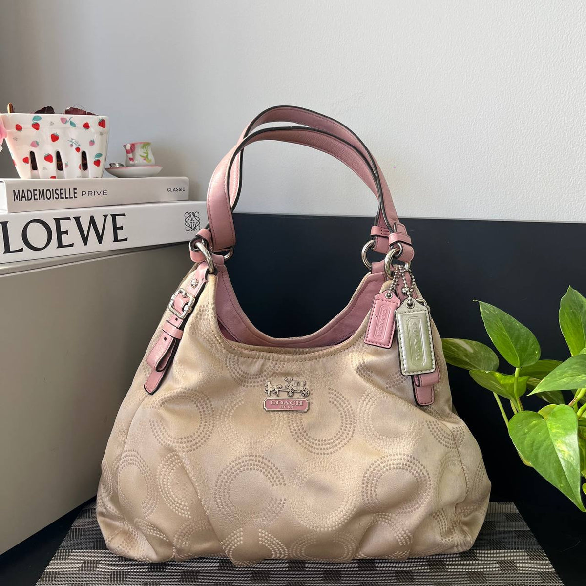 COACH MADISON DOTTED OPT ART MAGGIE SHOULDER BAG (Style #16505)