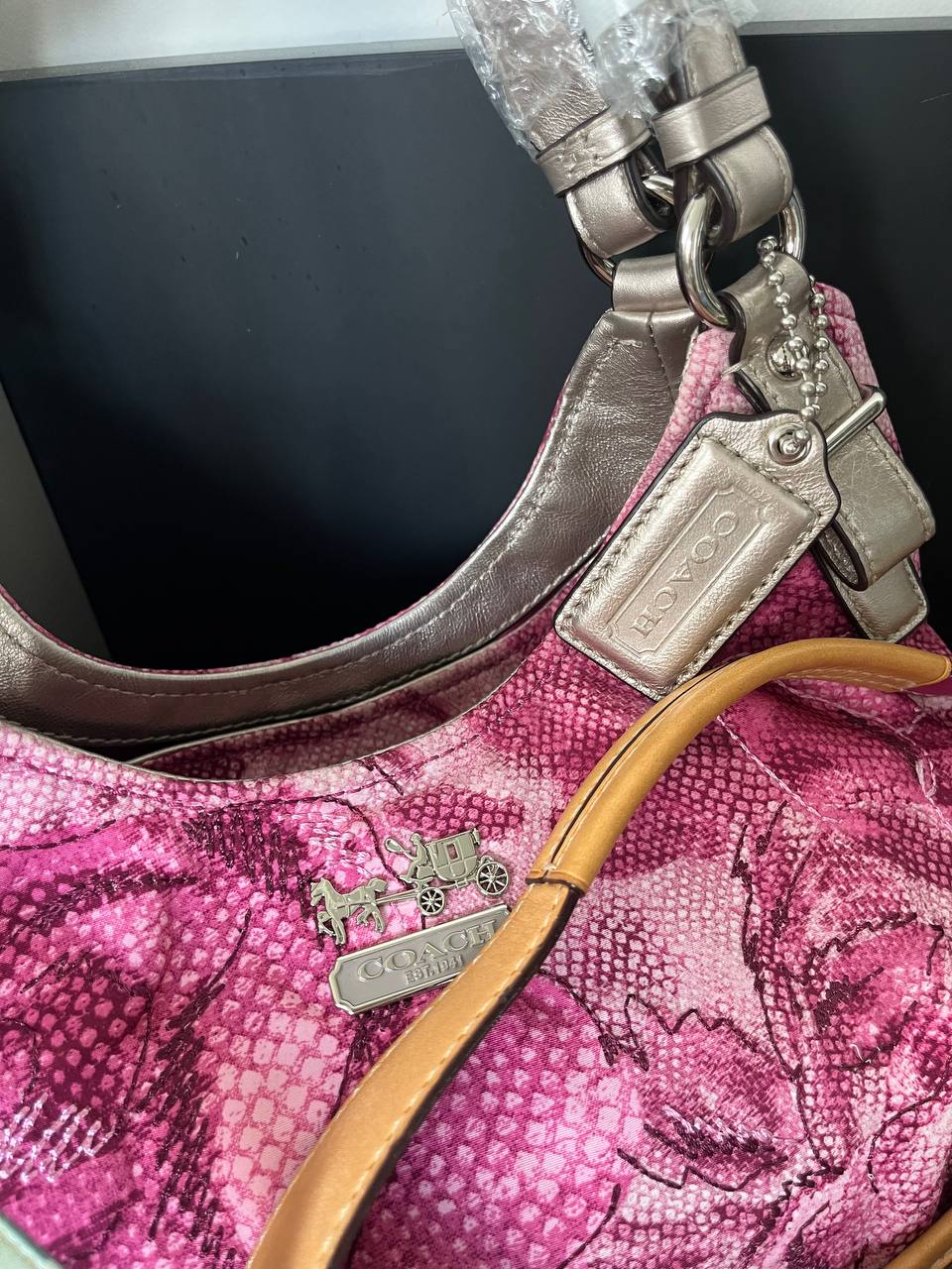 COACH MADISON MAGGIE PINK FLORAL HOBO SHOULDER BAG  (Style #19642)