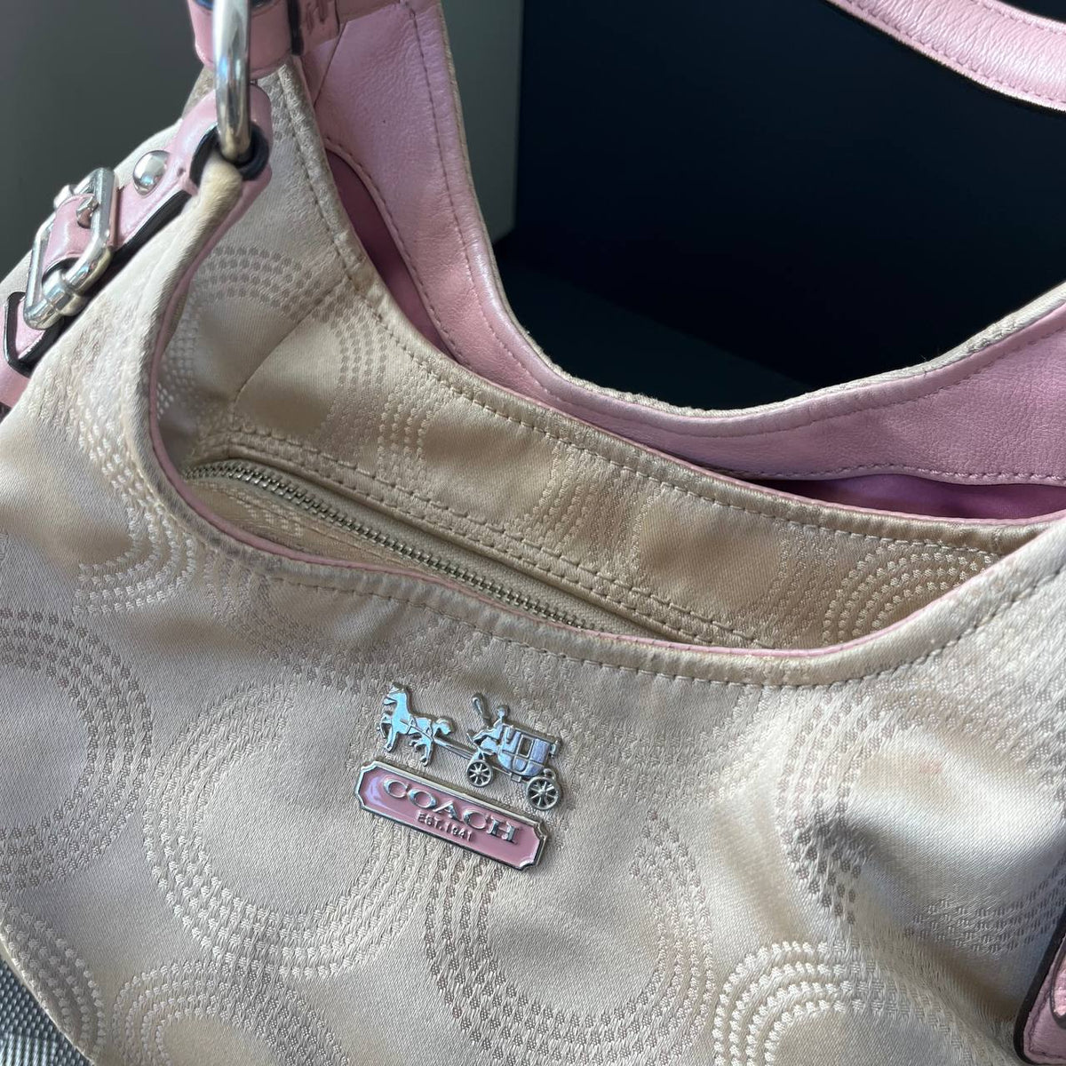 COACH MADISON DOTTED OPT ART MAGGIE SHOULDER BAG (Style #16505)