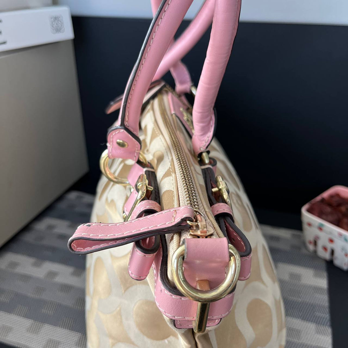 COACH MADISON OPT ART LINDSEY SATCHEL (Style #18649)
