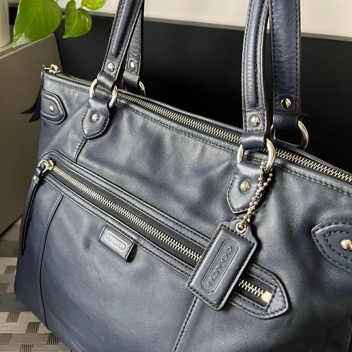 COACH DAISY EMMA LEATHER TOTE IN NAVY BLUE (Style #23973)