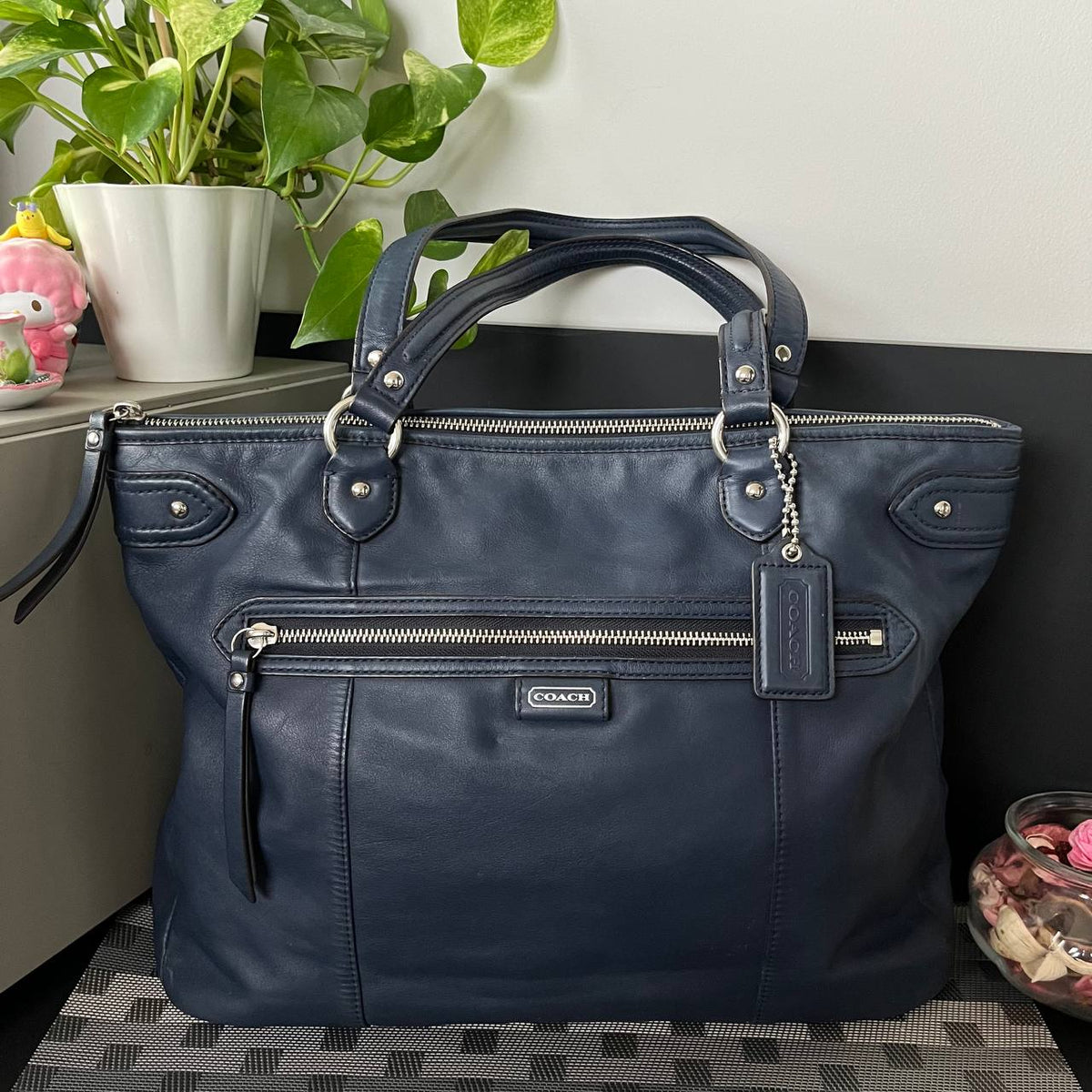 COACH DAISY EMMA LEATHER TOTE IN NAVY BLUE (Style #23973)