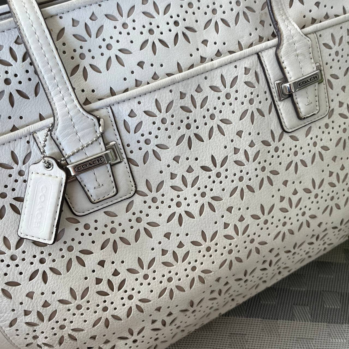 COACH TAYLOR EYELET LEATHER CARRYALL TOTE (Style #27391)
