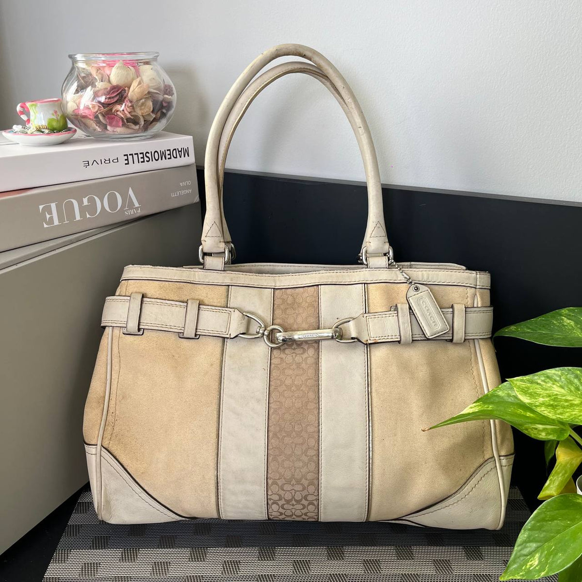 COACH HAMPTON SATCHEL  (Style #11682)