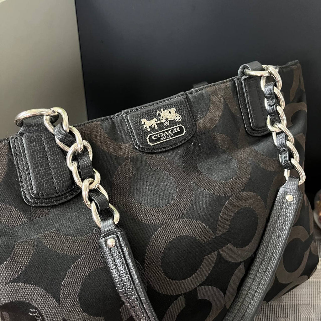 COACH SIGNATURE MIA TOTE (Style #20483)