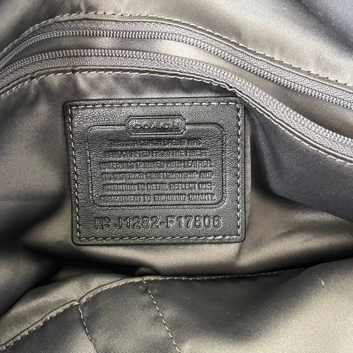 COACH SIGNATURE CHEALSEA TOTE IN BLACK (Style #17806)