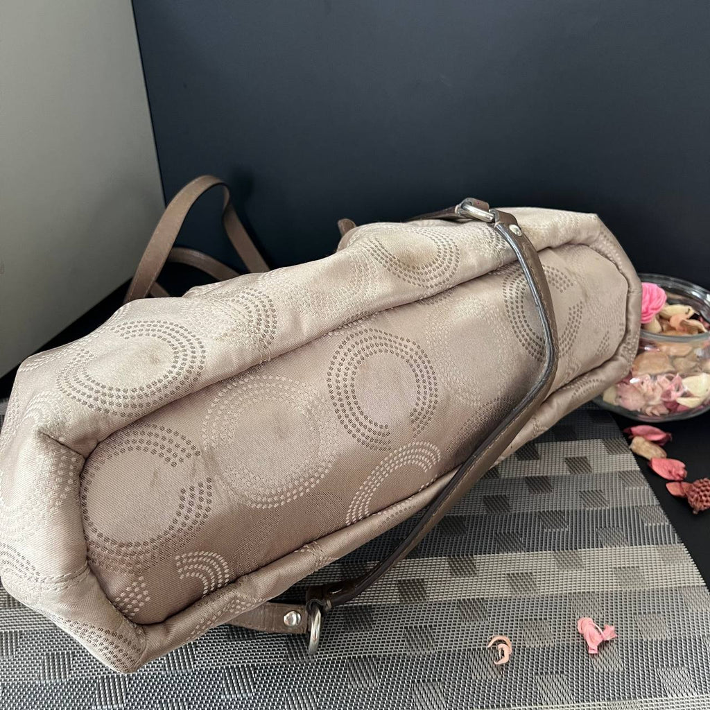 COACH MADISON DOTTED OPT ART CARRYALL  (Style #16366)