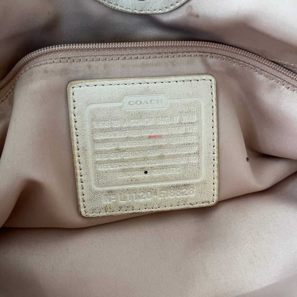 COACH SIGNATURE LEXI SATCHEL BAG  (Style #18828)