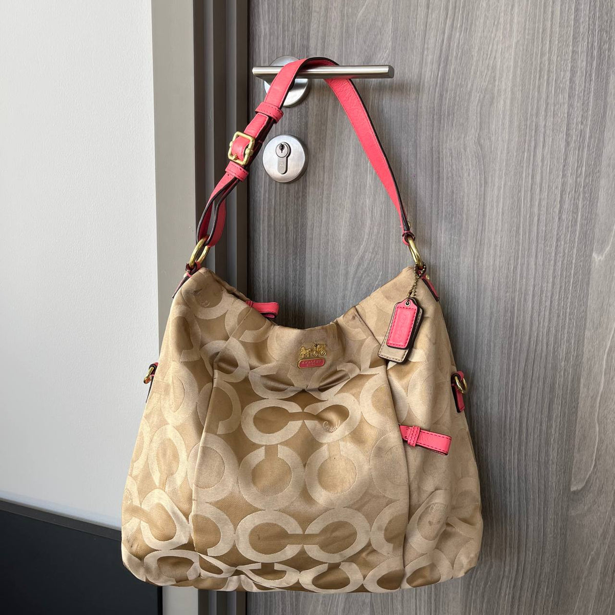 COACH MADISON OPT ART SIGNATURE C SHOULDER BAG (Style #21764)