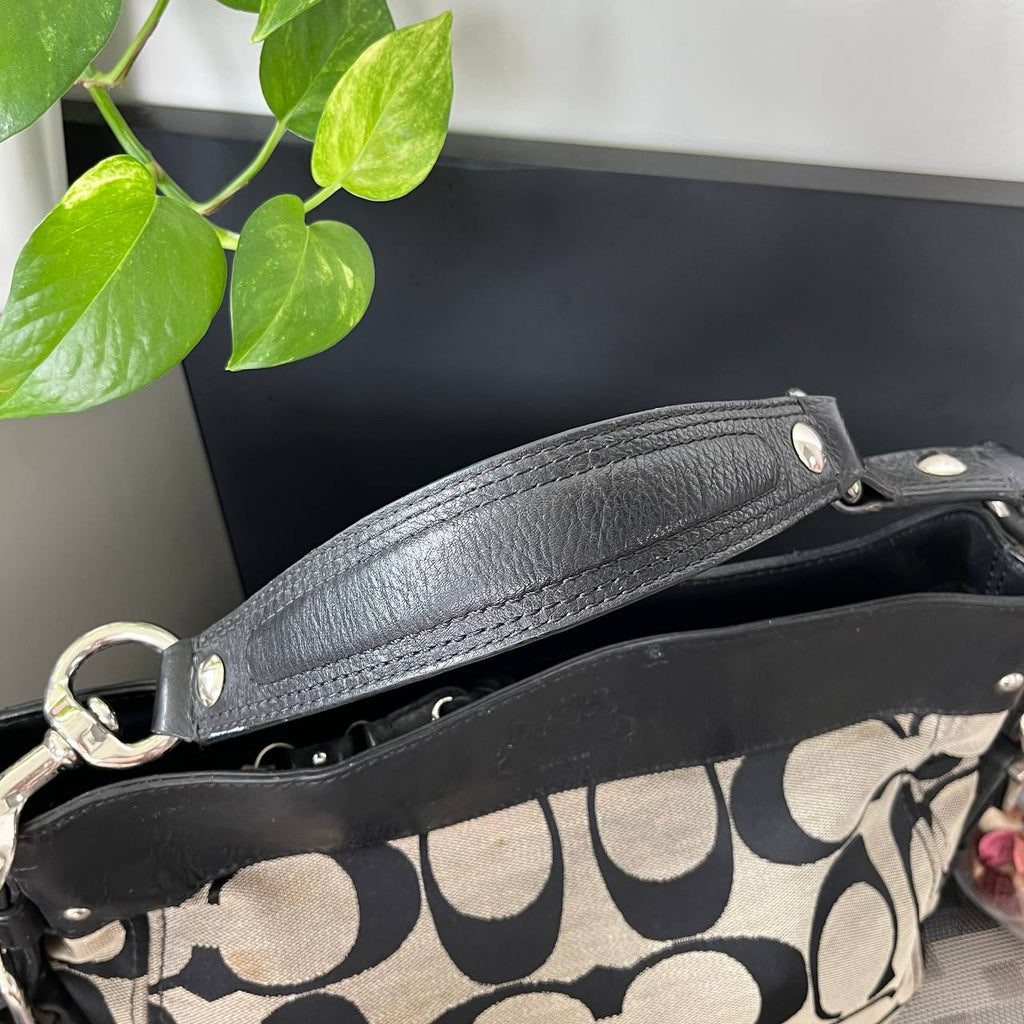 COACH ZOE SIGNATURE HOBO BAG (Style #12657)