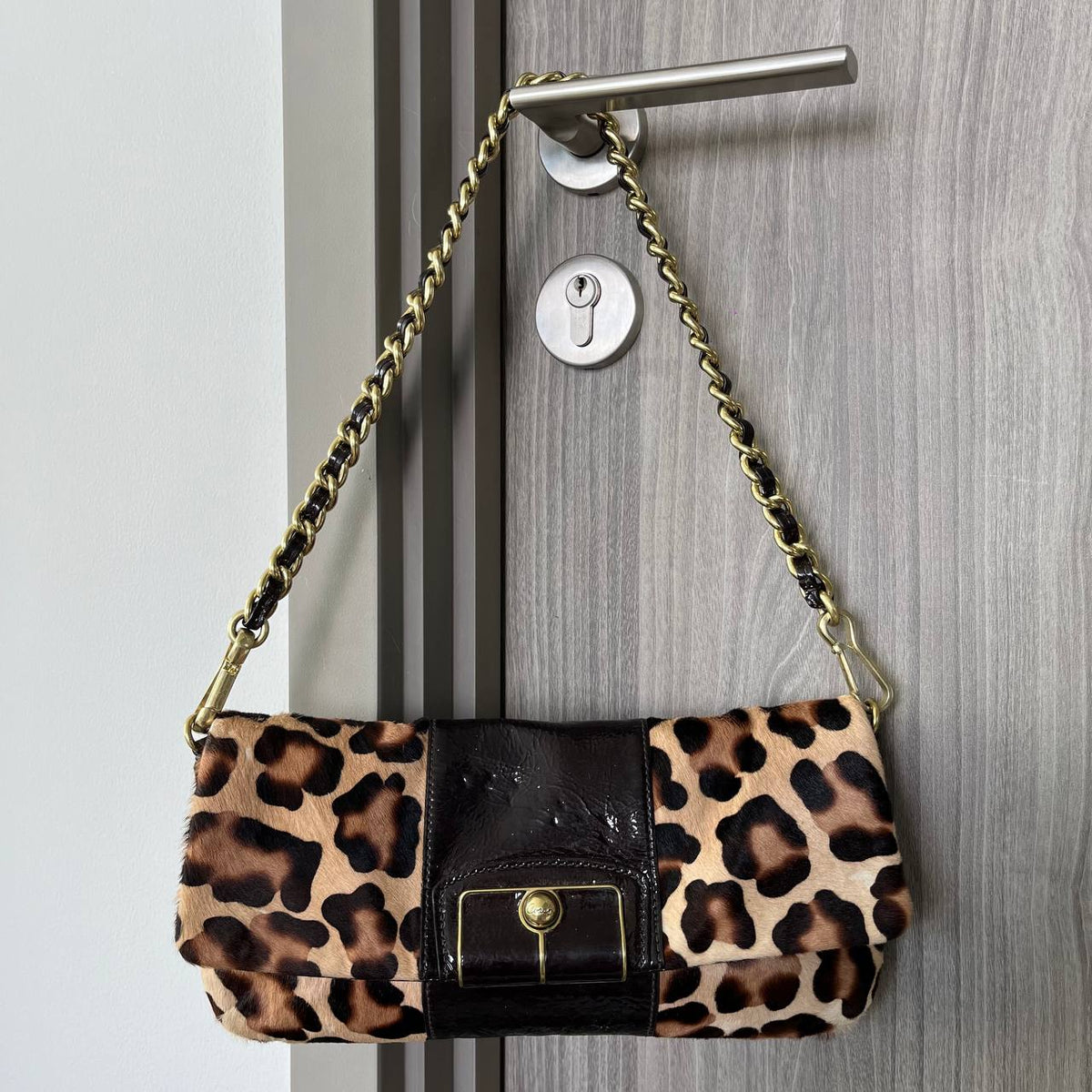 COACH KRISTIN LEOPARD TURNLOCK SHOULDER BAG (Style #15985)