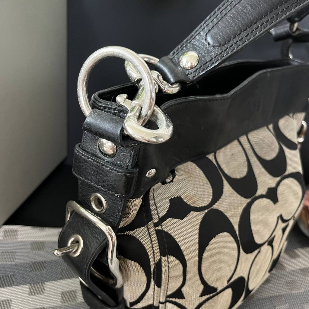 COACH ZOE SIGNATURE HOBO BAG (Style #12657)