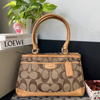 COACH SIGNATURE TOTE (Style #19725)